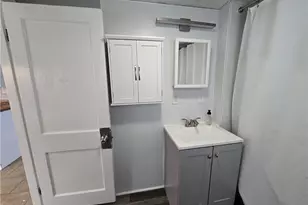 968 Elm St, Woonsocket, RI 02895 - Photo 11