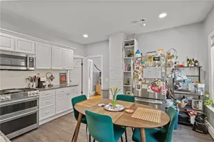 76 Locust St, Providence, RI 02906 - Photo 5