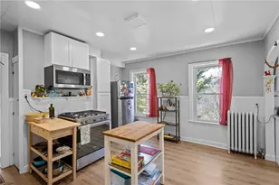 76 Locust St, Providence, RI 02906 - Photo 17