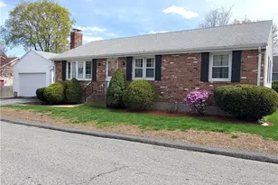 34 Cross St, Lincoln, RI 02838 - Photo 3
