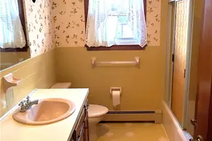 34 Cross St, Lincoln, RI 02838 - Photo 15
