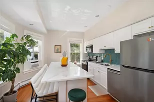 109 Church St, Newport, RI 02840 - Photo 3