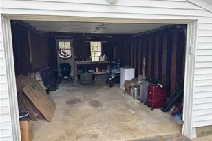 516 Church Ave, Warwick, RI 02889 - Photo 35