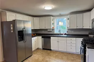 516 Church Ave, Warwick, RI 02889 - Photo 3