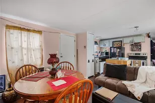 719 Forest Prk, Middletown, RI 02842 - Photo 5