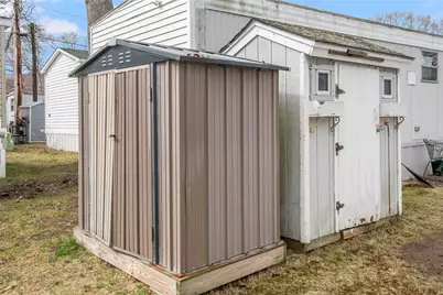 719 Forest Park, Middletown, RI 02842 - Photo 3