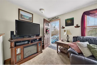 22 Connecticut Avenue, Middletown, RI 02842 - Photo 5