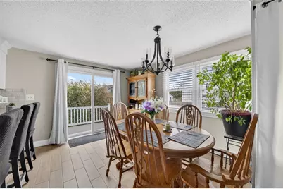 22 Connecticut Avenue, Middletown, RI 02842 - Photo 11