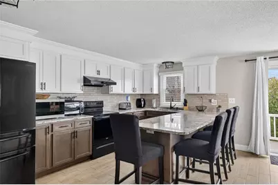 22 Connecticut Avenue, Middletown, RI 02842 - Photo 3