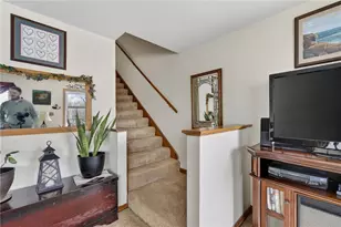 22 Connecticut Ave, Middletown, RI 02842 - Photo 15