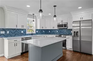 51 Arrowhead Ln, Portsmouth, RI 02871 - Photo 3