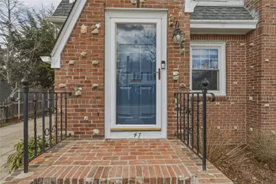 47 Knollwood Avenue, Cranston, RI 02910 - Photo 9