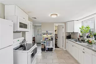 190 Pinnery Ave, Warwick, RI 02886 - Photo 11