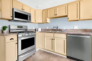 26 Anthony St, Warwick, RI 02886 - Photo 15