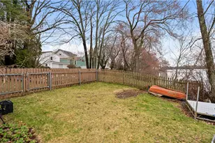 2444 Hartford Ave, Johnston, RI 02919 - Photo 23