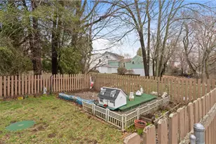2444 Hartford Ave, Johnston, RI 02919 - Photo 25