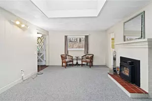 2444 Hartford Ave, Johnston, RI 02919 - Photo 9