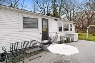 2444 Hartford Ave, Johnston, RI 02919 - Photo 21
