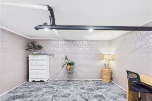 55 Philmont Ave, Cranston, RI 02910 - Photo 23