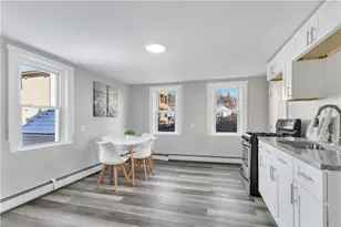 43 Jenkins St, Providence, RI 02906 - Photo 3