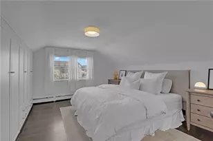 42 Victoria Ave, Cranston, RI 02920 - Photo 15