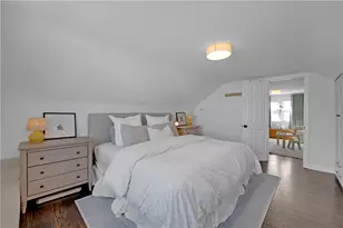 42 Victoria Ave, Cranston, RI 02920 - Photo 15