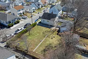 42 Victoria Ave, Cranston, RI 02920 - Photo 27