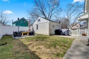 42 Victoria Ave, Cranston, RI 02920 - Photo 21