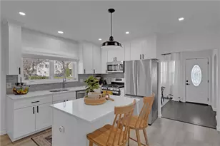 42 Victoria Ave, Cranston, RI 02920 - Photo 9