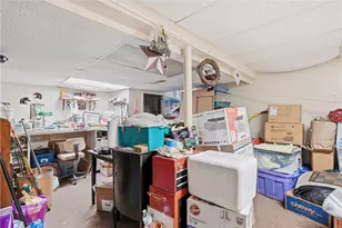 26 Pembroke Ave, Pawtucket, RI 02860 - Photo 23