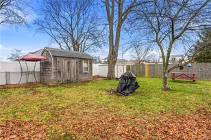 26 Pembroke Ave, Pawtucket, RI 02860 - Photo 29