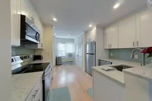 61 Clinton St, Newport, RI 02840 - Photo 5