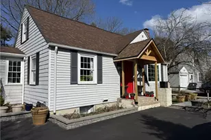 207 Main Ave, Warwick, RI 02886 - Photo 1