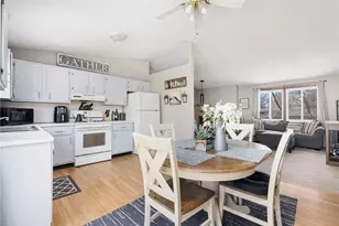 245 Trent Ave, Warwick, RI 02889 - Photo 9