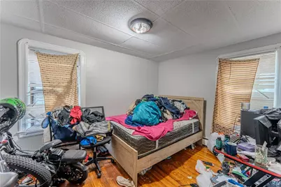 115 Hughes Avenue, Pawtucket, RI 02861 - Photo 17