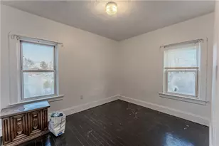 115 Hughes Ave, Pawtucket, RI 02861 - Photo 39