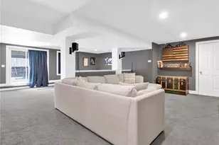 31 Plantation Dr, Tiverton, RI 02878 - Photo 29