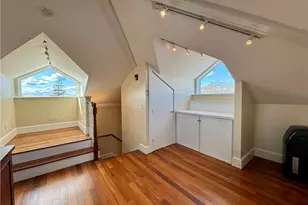 22 Mt Vernon St, Newport, RI 02840 - Photo 13