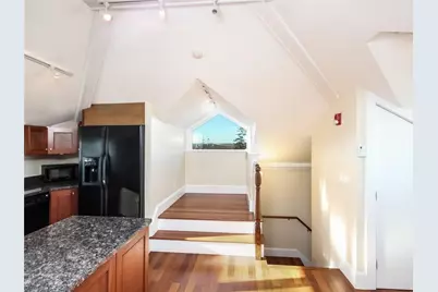 22 Mount Vernon Street #C, Newport, RI 02840 - Photo 11