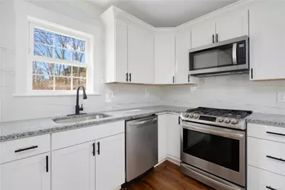 2 Birch Street, Tiverton, RI 02878 - Photo 7