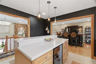 8 Crabapple Ln, Smithfield, RI 02828 - Photo 9