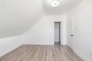 30 Pekin St, Providence, RI 02908 - Photo 19