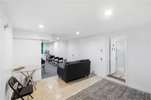 30 Pekin St, Providence, RI 02908 - Photo 33