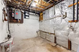 32 Cottage St, Johnston, RI 02919 - Photo 19