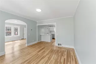 175 Oakland Ave, Cranston, RI 02910 - Photo 15