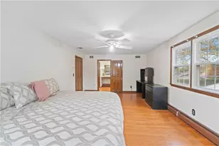446 Budlong Rd, Cranston, RI 02920 - Photo 43