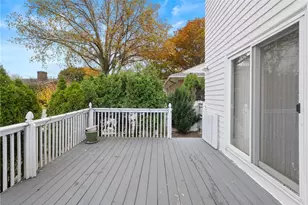446 Budlong Rd, Cranston, RI 02920 - Photo 9