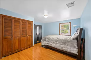 446 Budlong Rd, Cranston, RI 02920 - Photo 45