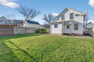 52 Sumner Ave, Cranston, RI 02920 - Photo 27