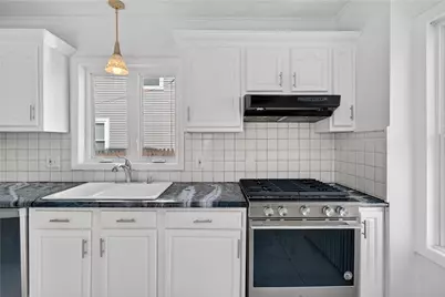 52 Sumner Avenue, Cranston, RI 02920 - Photo 9